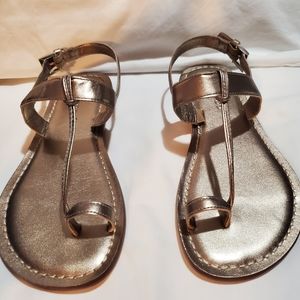 BRAND NEW! BEAUTIFUL BERNADO SANDAL!!